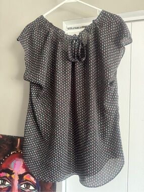 LC Lauren Conrad XXL Black Geometric Keyhole Flutter Sleeve Blouse